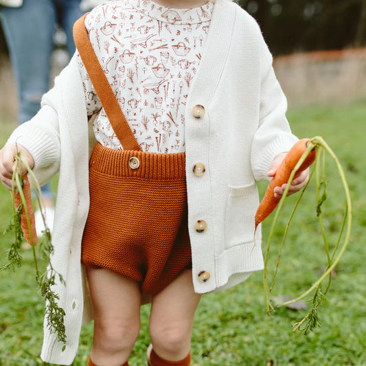 Goumi Suspender Shorts